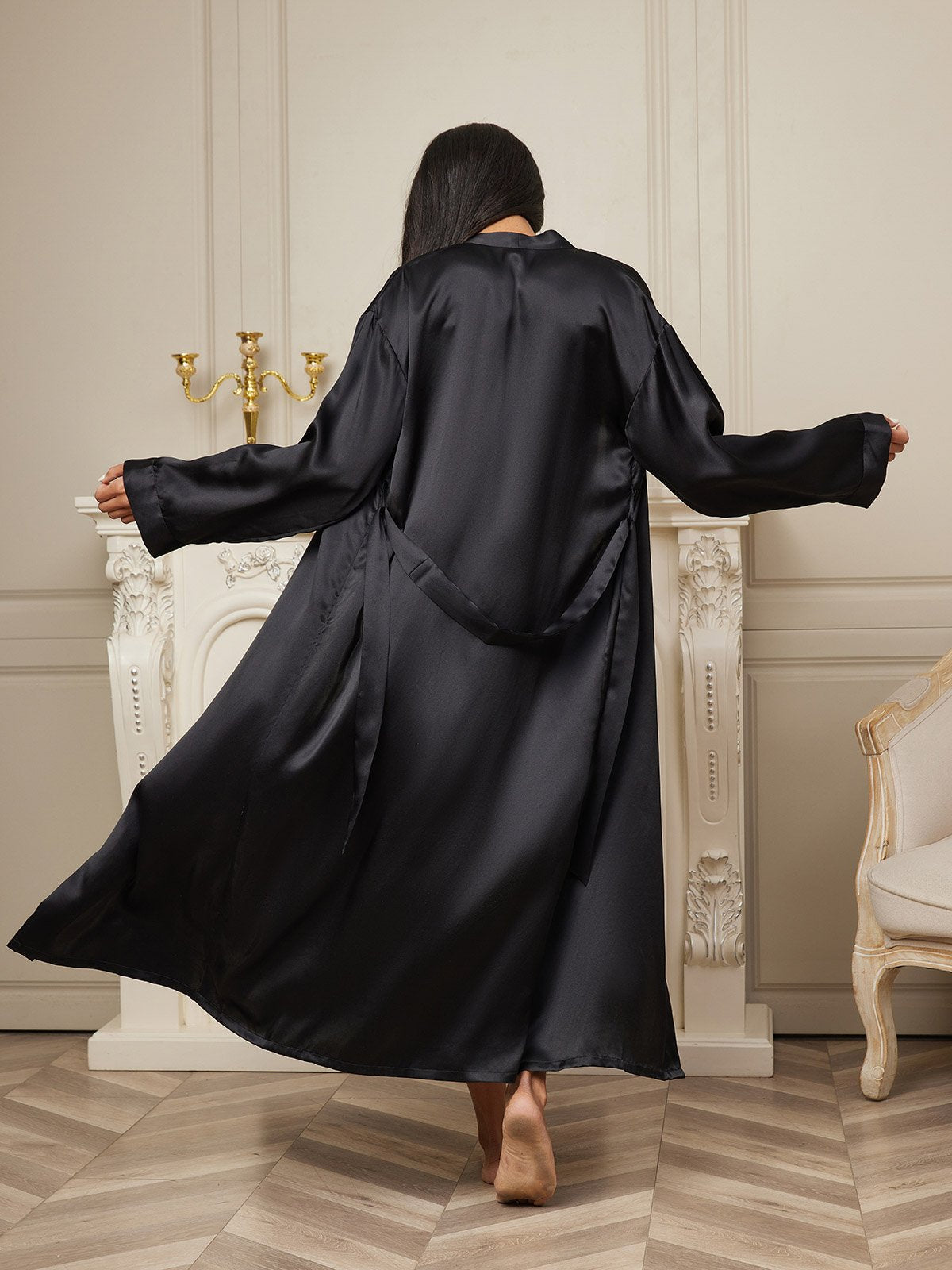 Reine Seide Eleganter langer Damenbademantel
