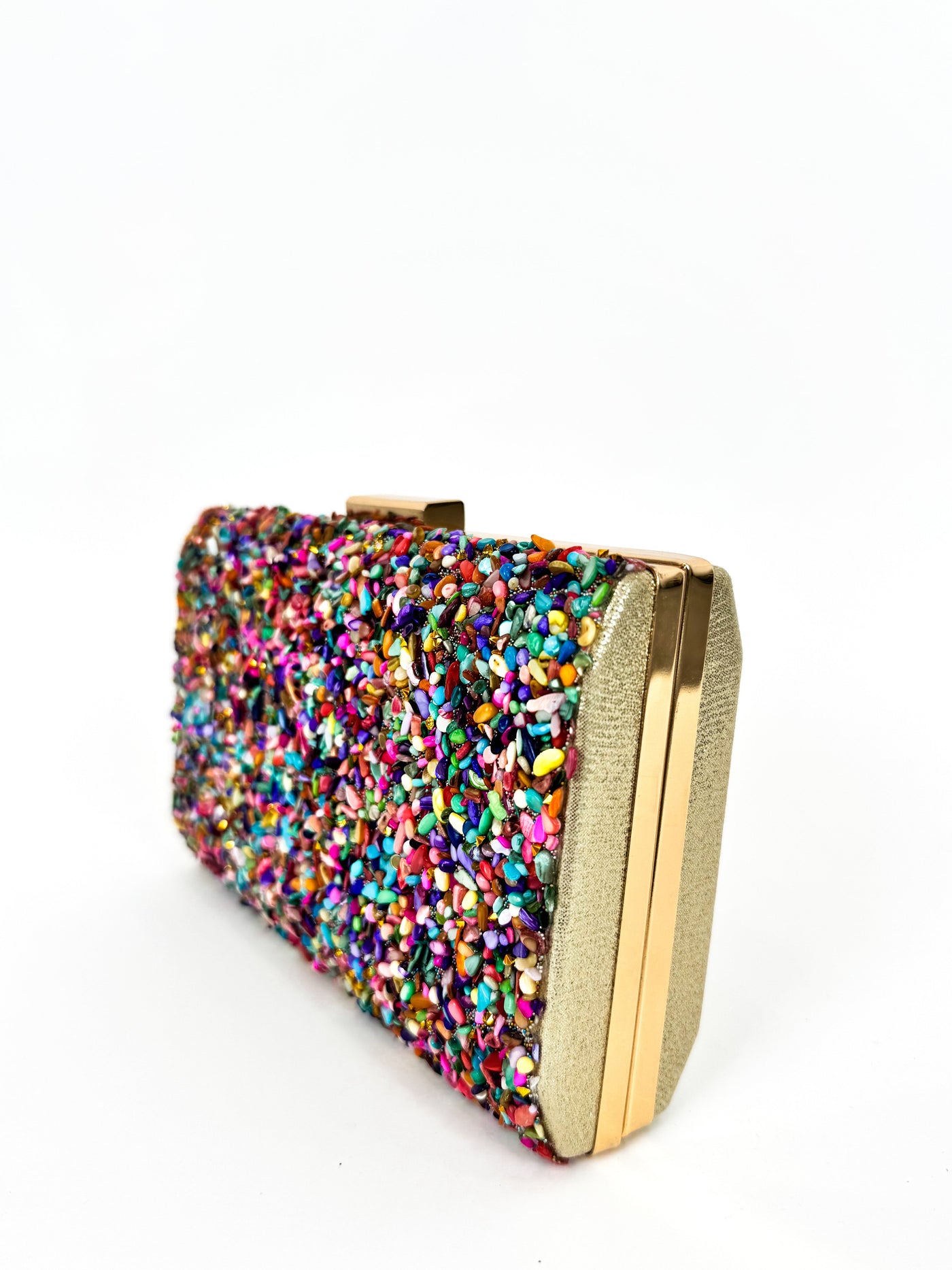 Horizontal clutch with colored stones