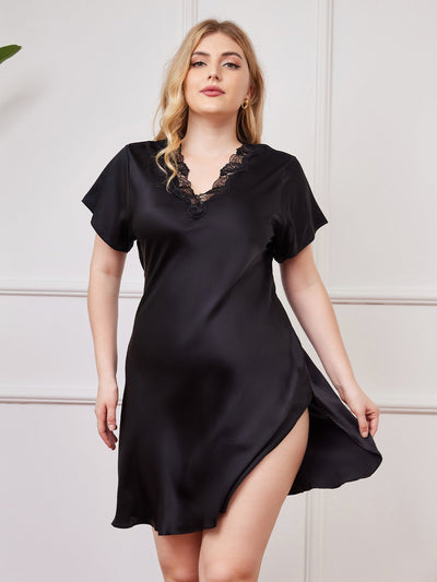 Reines Seiden-Nachtkleid mit Spitzenkragen und Schlitzsaum in Übergrößen