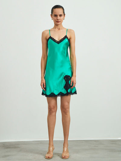 Nachthemd-Slip-Kleid aus reiner Seide mit Spitzenbesatz und geteiltem Saum