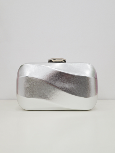 Silver wave effect clutch