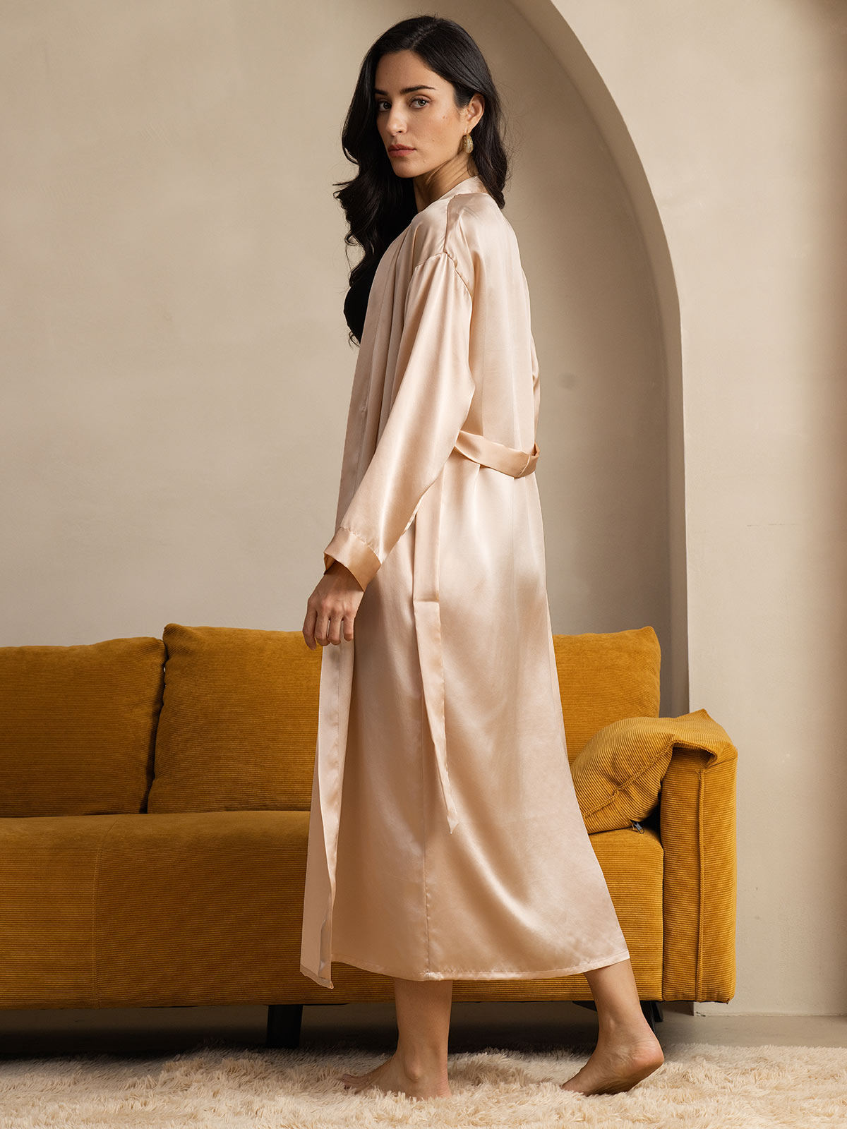 Reine Seide Eleganter langer Damenbademantel