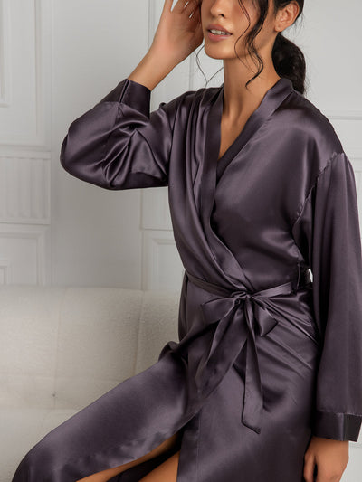 Reine Seide Eleganter langer Damenbademantel