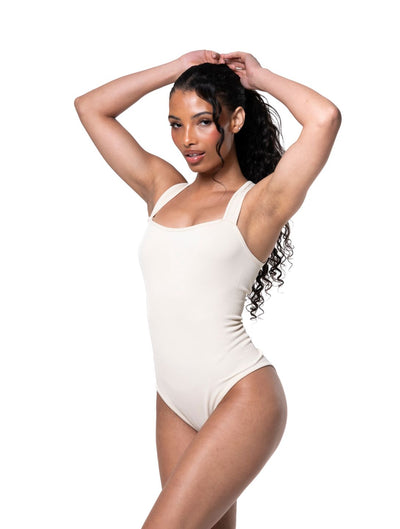 Gerippter Shapewear-Body mit Carré-Ausschnitt