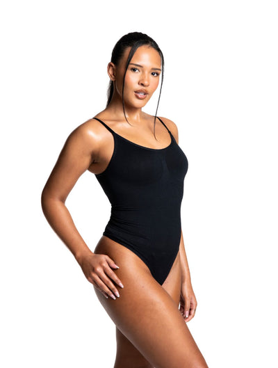 Figurbetonter Tanga-Body